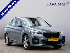 BMW X1 - sDrive18i High Executive 136 Pk Automaat Navigatie / DAB / PDC / Trekhaak / Elektr Achterk