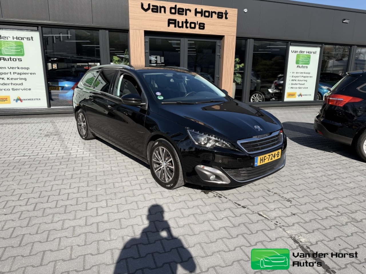 Peugeot 308 SW - 1.2 PureT.Blue L. Pr - AutoWereld.nl