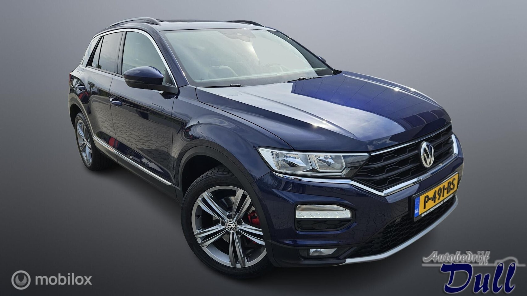 Volkswagen T-Roc - 1.5 TSI Sport Panoramadak Trekhaak Cruise!! - AutoWereld.nl
