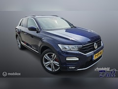 Volkswagen T-Roc - 1.5 TSI Sport Panoramadak Trekhaak Cruise