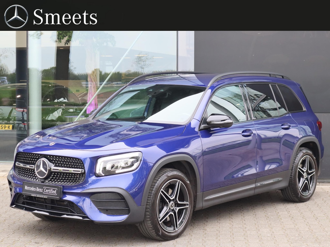MERCEDES-BENZ GLB 200