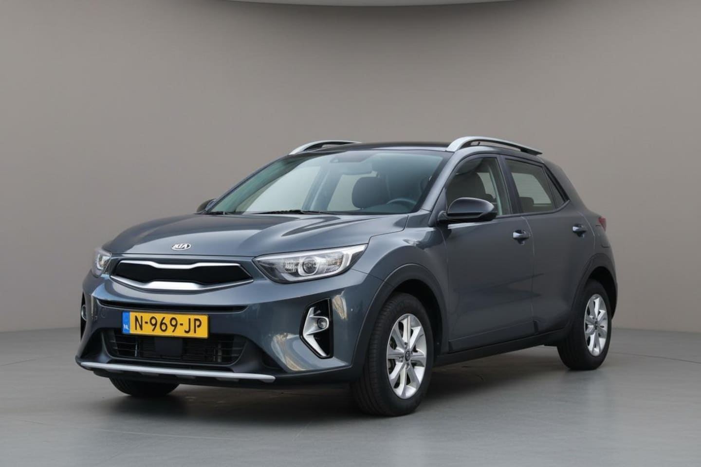 Kia Stonic - 1.0 T-GDi MHEV DynamicLine | Clima | Camera | Carplay - AutoWereld.nl