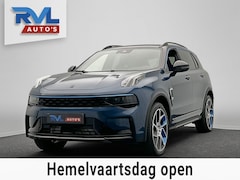 Lynk & Co 01 - 1.5 261PK Plug-in Hybrid *Zwarte Hemel* 360 Camera Pano/dak Apple/Carplay Adaptive/Cruise