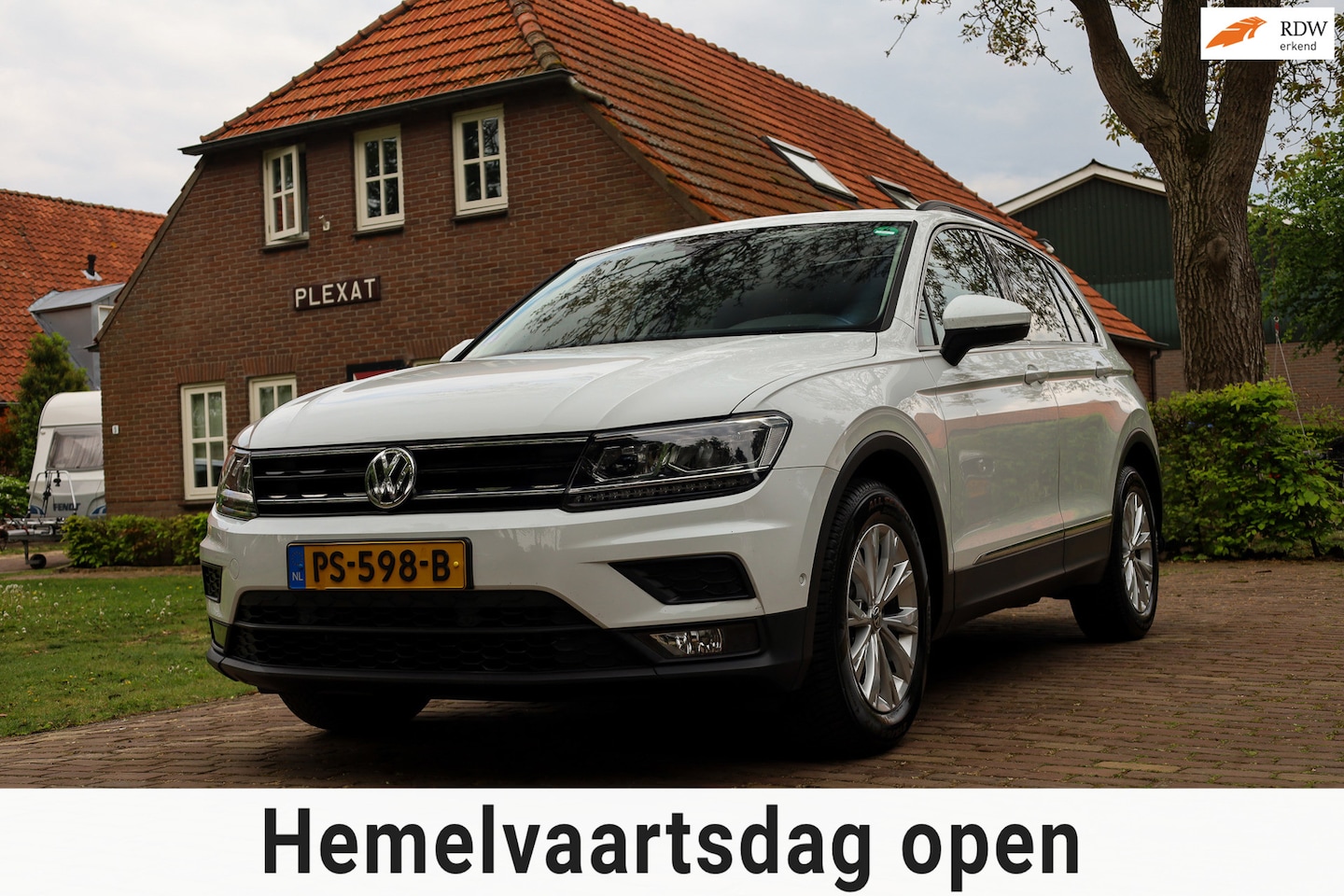 Volkswagen Tiguan - 1.4 TSI ACT Comfortline DSG. | Panorama | Massage-Stoelen | Full Led | Stoelverwarming | T - AutoWereld.nl