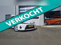 Toyota Yaris - 1.5 Full Hybrid Aspiration/Navigatie/Camera/Cruise/Nl Auto