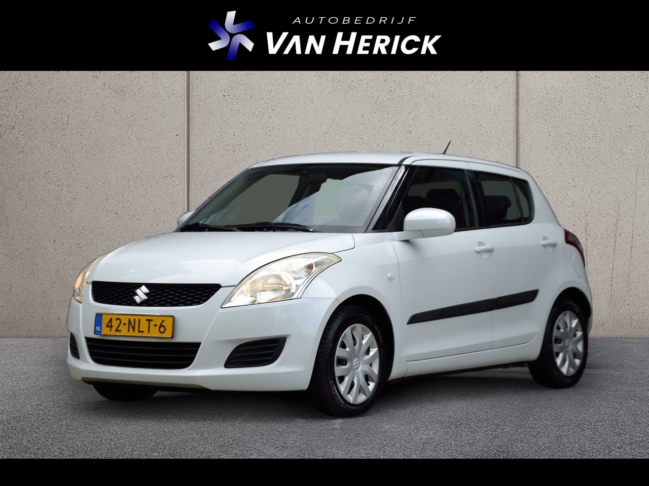 Suzuki Swift - 1.2 Comfort 5 deurs | Airco | Elektrische ramen | Nette staat - AutoWereld.nl
