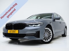 BMW 5-serie Touring - 530e | Panoramadak | Trekhaak | Leder | Camera | Memory | Sfeerlicht | Carplay