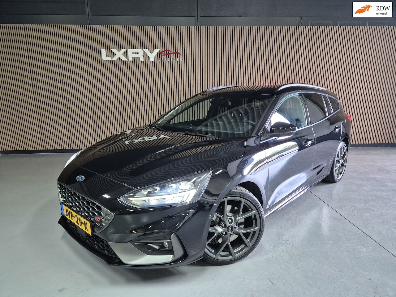 Ford Focus Wagon - 2.3 EcoBoost ST-3 Performance | Clima| winter pakket | Camera | Navi | - AutoWereld.nl