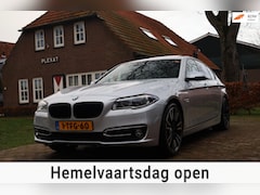 BMW 5-serie - 535i Luxury Edition Aut. | Dodehoekbewaking | HUD | Camera | Elek. Achterklep | Schuif-Kan
