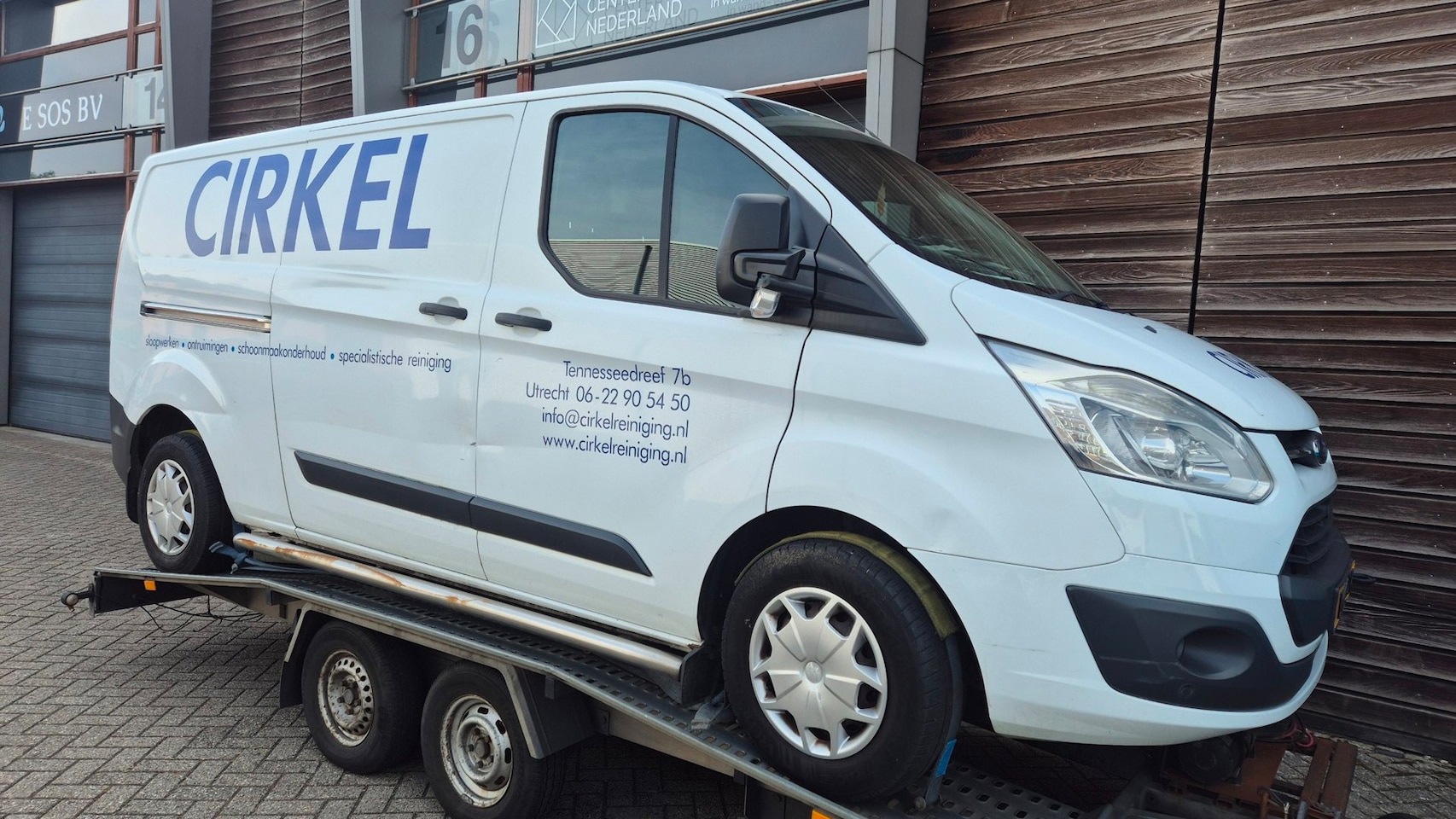 Ford Transit Custom - 290 2.0 TDCI L2H1 Trend !!!Koppeling niet goed!!!! - AutoWereld.nl