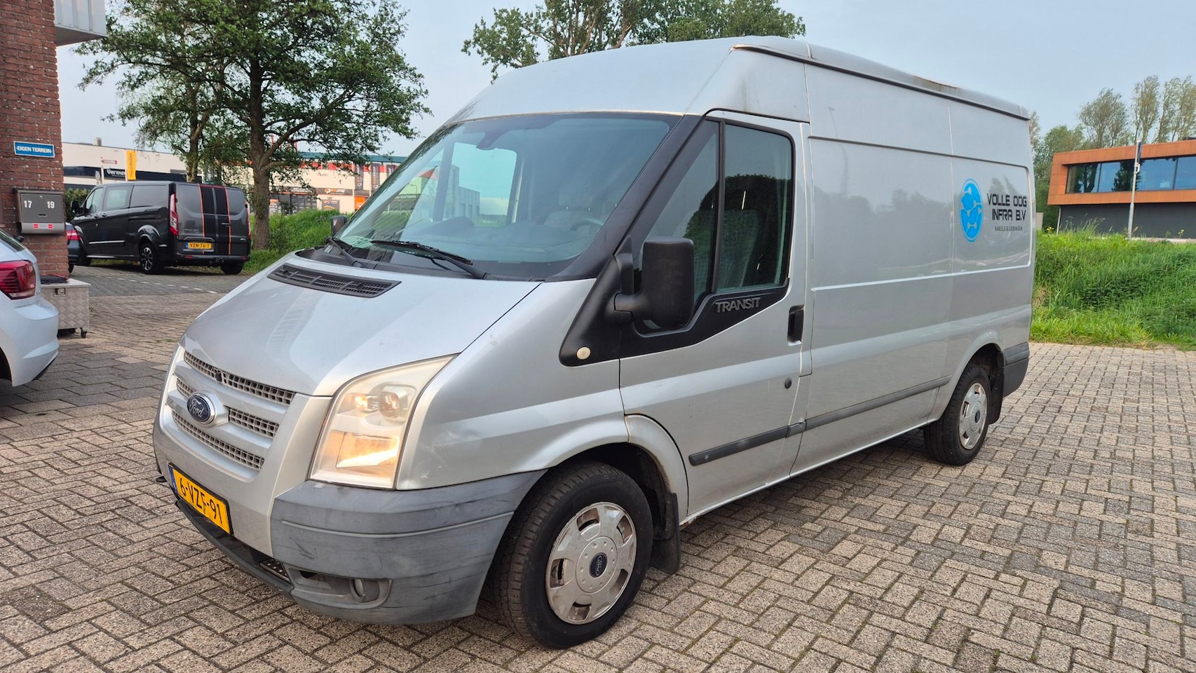 Ford Transit - 280M 2.2 TDCI Ambiente !!! Alleen voor export!!!! - AutoWereld.nl