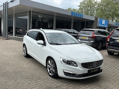 Volvo V60 - 2.0 T5 213pk 5 Cilinder Xenon Standkachel