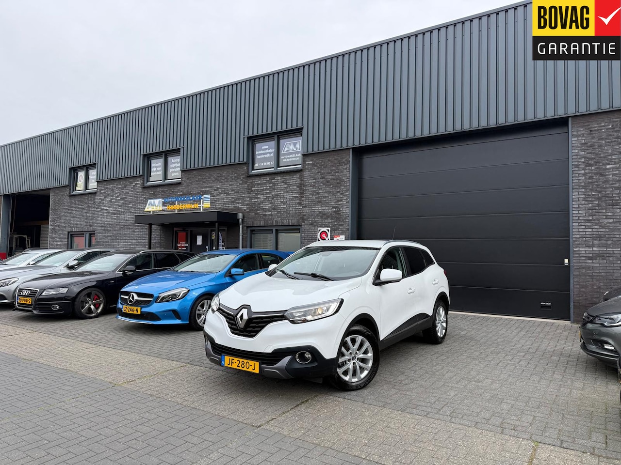 Renault Kadjar - 1.2 TCe Intens | 12MND GARANTIE | CRUISE | NAVI | TREKHAAK | CAMERA | CLIMA | - AutoWereld.nl