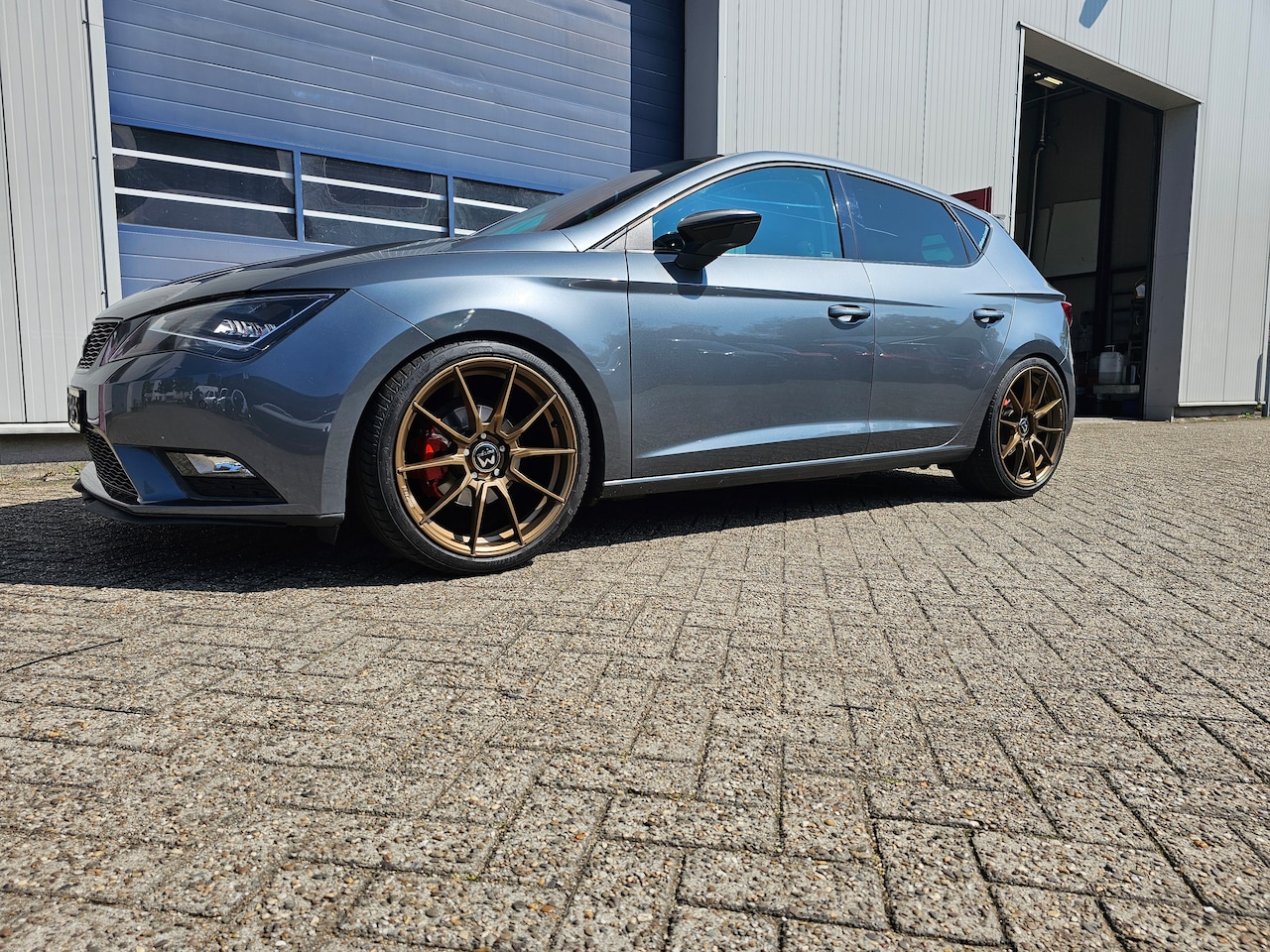 SEAT Leon - 1.0 TSI Style Connect Pano - AutoWereld.nl