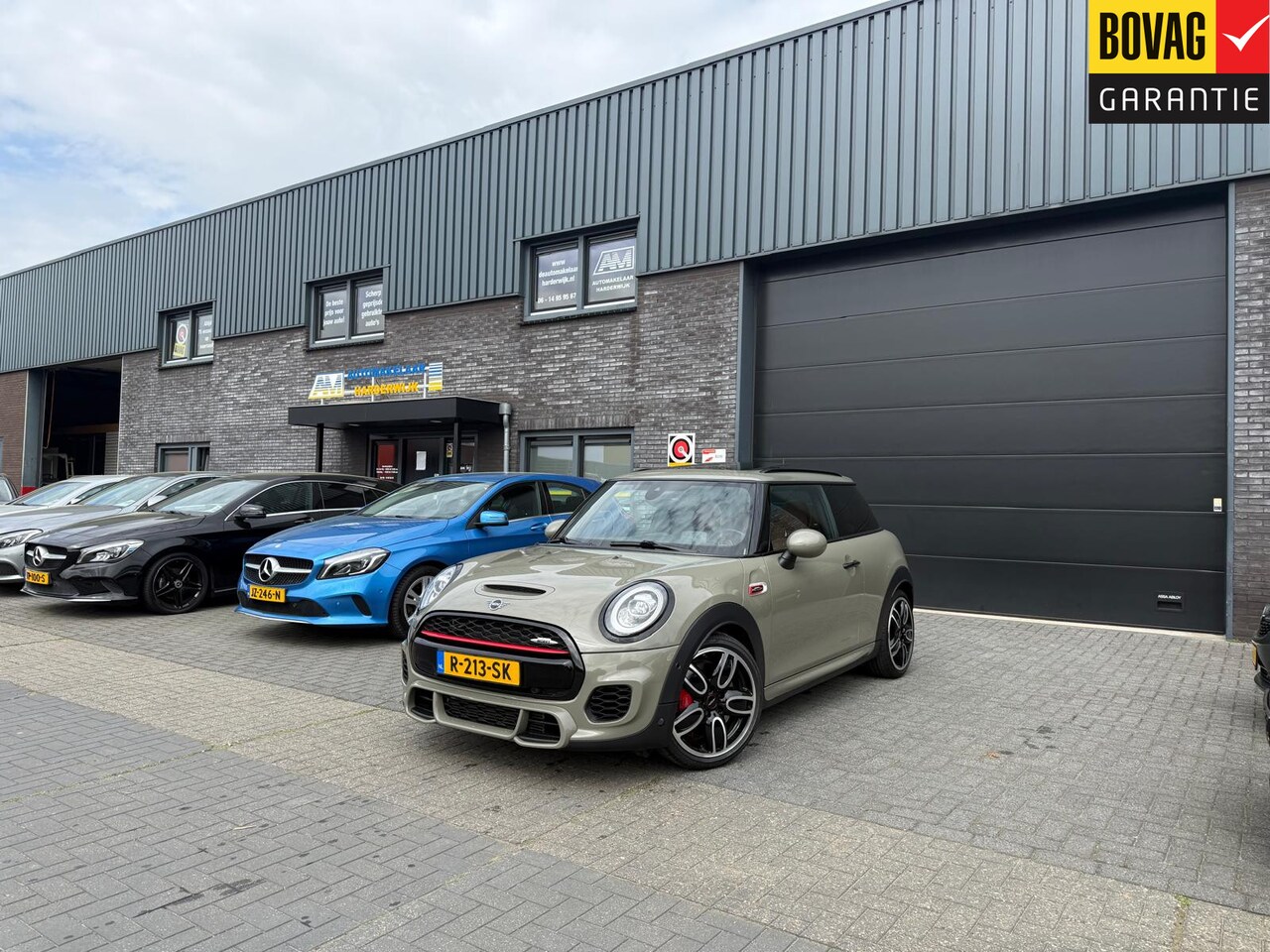 MINI John Cooper Works - Mini 2.0 Chili | 1E EIGENAAR | 12MND GARANTIE | 230PK | PANO | ACC | CARPLAY | LED | HEAD- - AutoWereld.nl