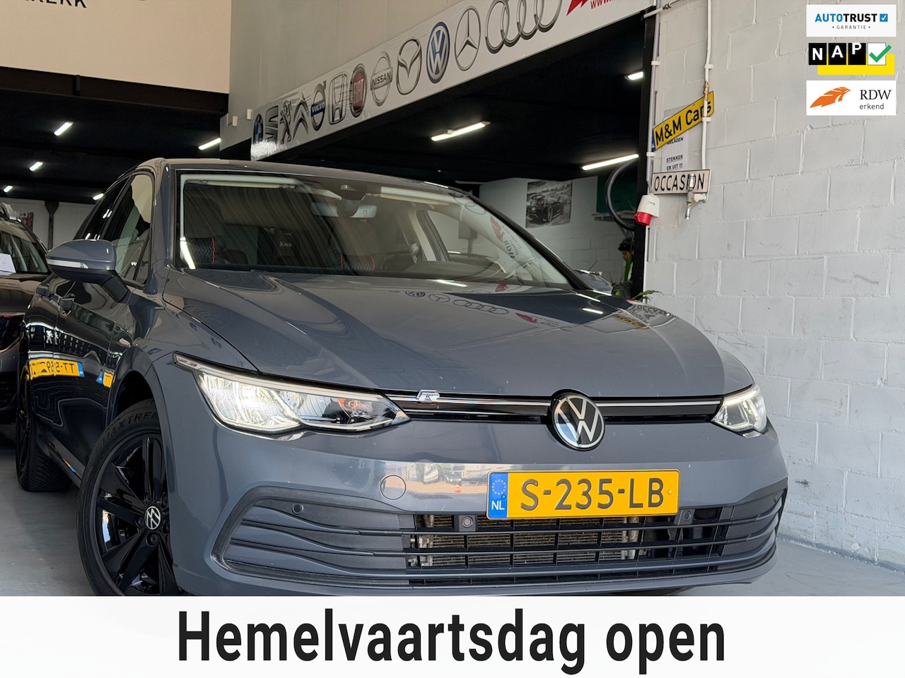 Volkswagen Golf - 1.5 eTSI Life Business/ AUTOMAAT/ 3e EIG/ dealeronderhouden/ 1jaar apk/ volle opties - AutoWereld.nl