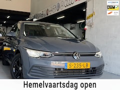 Volkswagen Golf - 1.5 eTSI Life Business/ AUTOMAAT/ 3e EIG/ dealeronderhouden/ 1jaar apk/ volle opties
