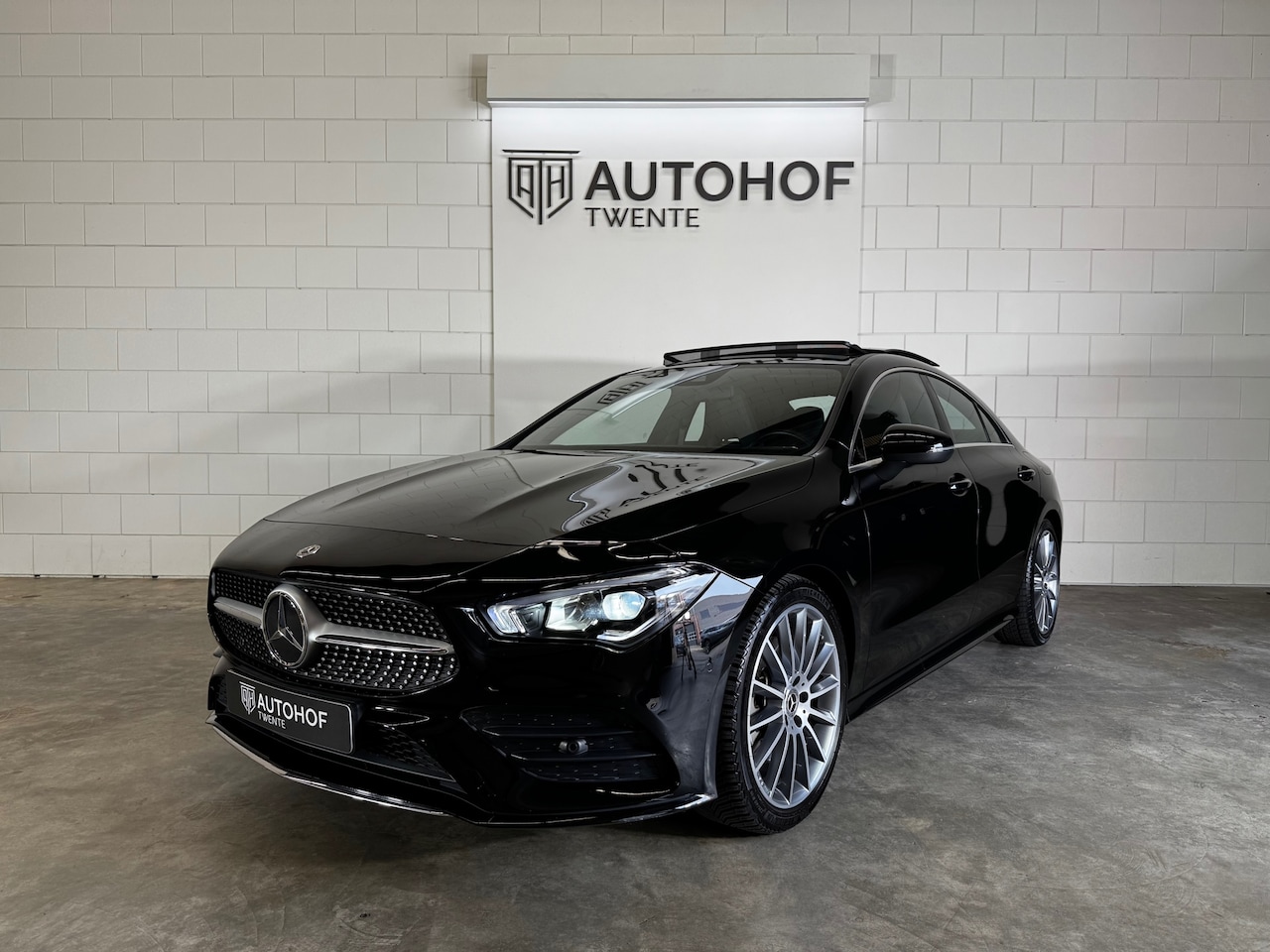 Mercedes-Benz CLA-Klasse - 250 AMG Premium+ 224 PK 7G-DCT |PANO|CAM|CarPlay|DOH Garantie - AutoWereld.nl