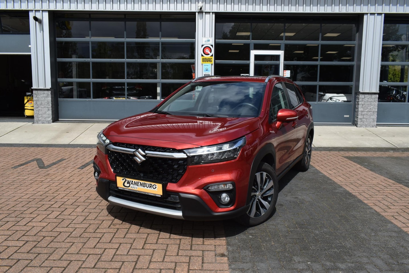 Suzuki S-Cross - 1.4 Boosterjet Special Edition Smart Hybrid Airco Panodak Navi Camera km 30.500!! - AutoWereld.nl