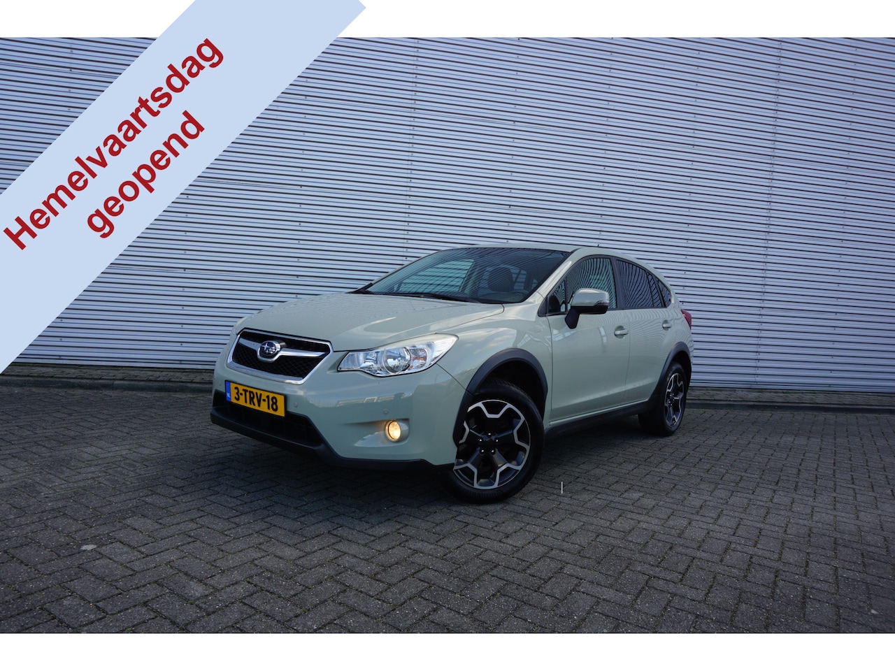 Subaru XV - 2.0i Luxury AWD Airco / Navi / Cruise / Camera / Leder / Parkeers. / Stoelverw. / Trekhaak - AutoWereld.nl