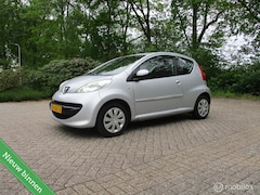 Peugeot 107 - 1.0-12V XS