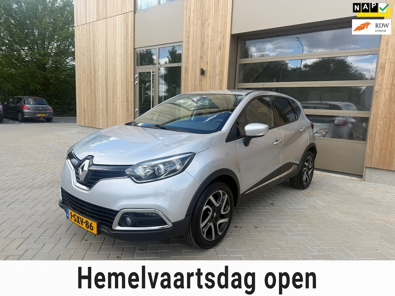 Renault Captur - 0.9 TCe Dynamique 5DRS|Clima|Keyless|NAVI|Parkeersensoren|Achteruirijcamera|Nieuwe APK - AutoWereld.nl