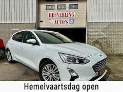 Ford Focus - 1.0 EcoBoost ST Line Business | PDC | Camera | Clima