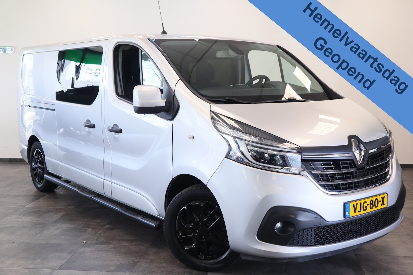 Renault Trafic - 2.0 dCi 170 T29 L2H1 DC Luxe Cruise/Climate Sidebars x2 schuifdeur Automaat * Hemelvaartsd - AutoWereld.nl
