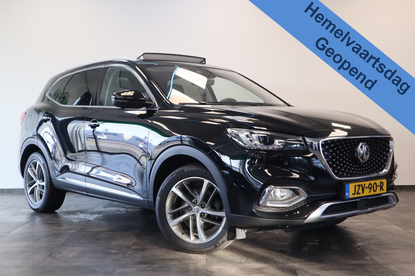 MG EHS - 1.5 TGDI Luxury Cruise/Climate Panoramadak Leder * Hemelvaartsdag geopend van 12:00 tot 17 - AutoWereld.nl