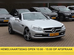 Mercedes-Benz SLK-klasse - 200 Automaat / 107.441 km / AIRSCARF / Zwart Leder / Panorama dak / Stoelverwarming / Comp