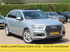 Audi Q7 - 3.0 TDI e-tron quattro Sport / Trekhaak / Panoramadak / Camera / 21'' / Luchtvering / Lede