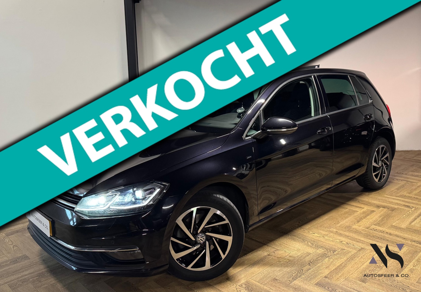 Volkswagen Golf - 1.6 TDI Highline Business R PANO VOL' - AutoWereld.nl