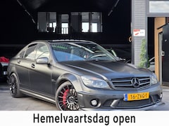 Mercedes-Benz C-klasse - AMG 63|Memory|Pano|YoungTimer|Satijn