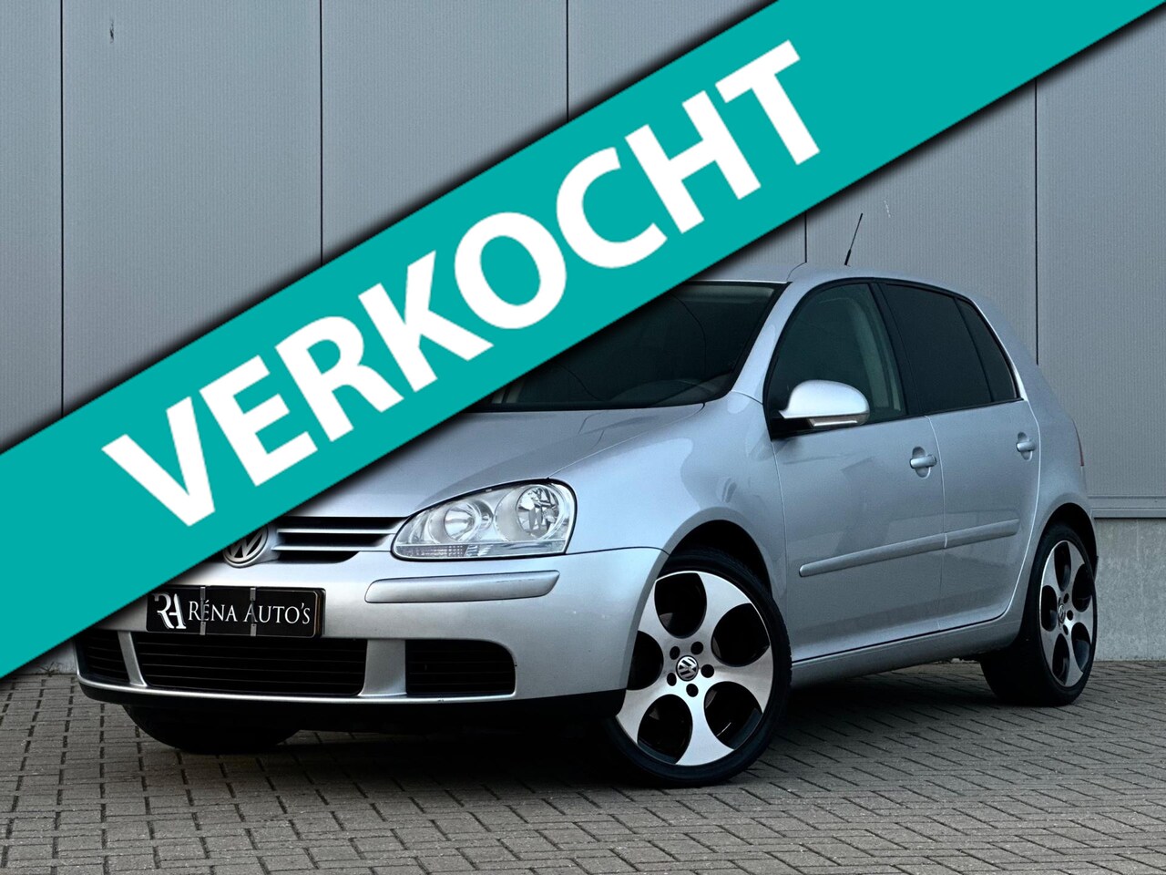 Volkswagen Golf - 1.4 TSI | NAP | Cruise | Airco | CarPlay | Camera | Trekhaak - AutoWereld.nl
