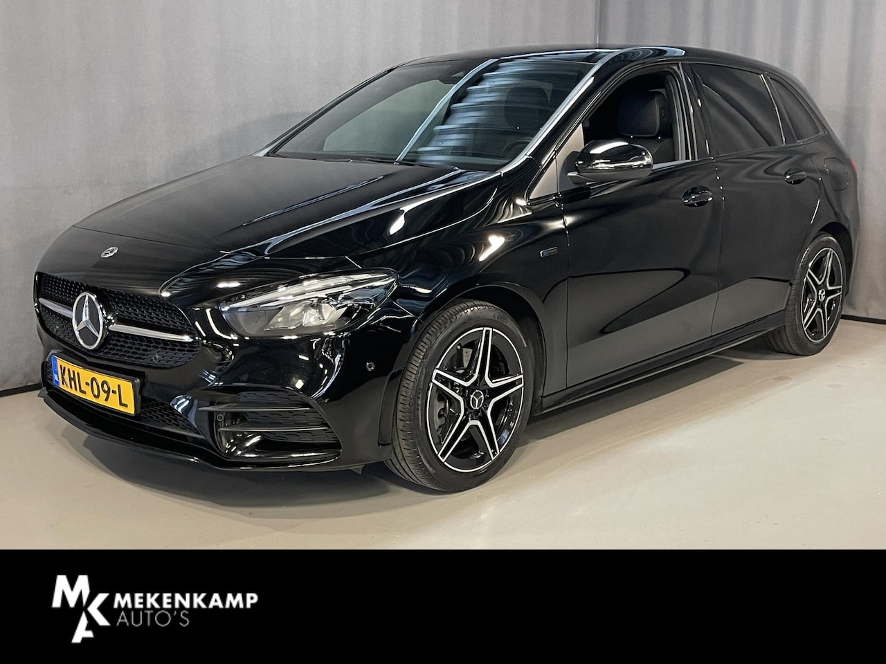 Mercedes-Benz B-klasse - 250 e Business Solution AMG Limited Night Pakket 18''/Sfeerverlichting/DAB/PDC v+a/Stoelve - AutoWereld.nl