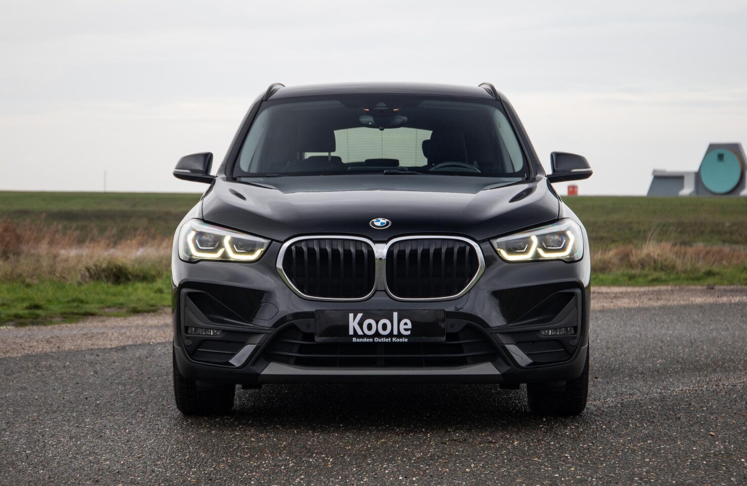 BMW X1 - xDrive25e Executive CAMERA / CARPLAY / HEAD UP DISPLAY / LEDER / LED / CRUISE CONTROLE / S - AutoWereld.nl