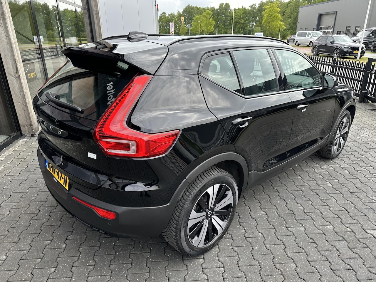 Volvo XC40 - Recharge Core Cam|warmtepomp|stoelverwarming - AutoWereld.nl