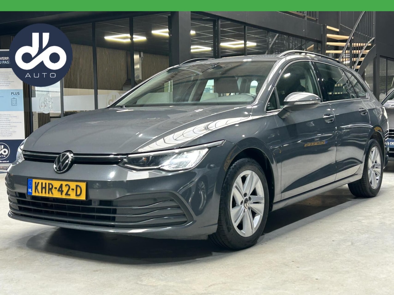Volkswagen Golf Variant - 1.0 eTSI AUTOM. Life DIGI DASHB. I FULL LED I PDC V+A I NAVI I CARPLAY - AutoWereld.nl
