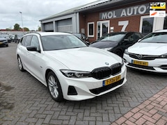 BMW 3-serie Touring - 320e , WIDE SCREEN , Nw model