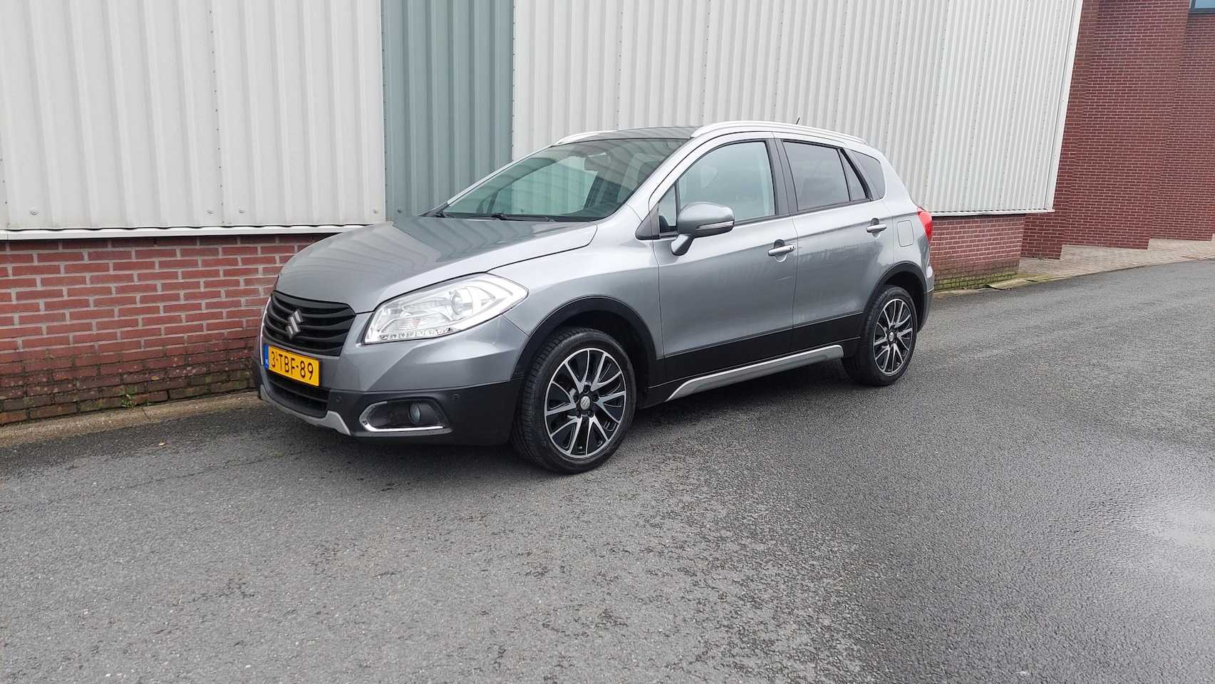 Suzuki SX4 S-Cross - 1.6 High Executive Panoramadak, lederen bekleding, navi, camera, inrui/garantie - AutoWereld.nl