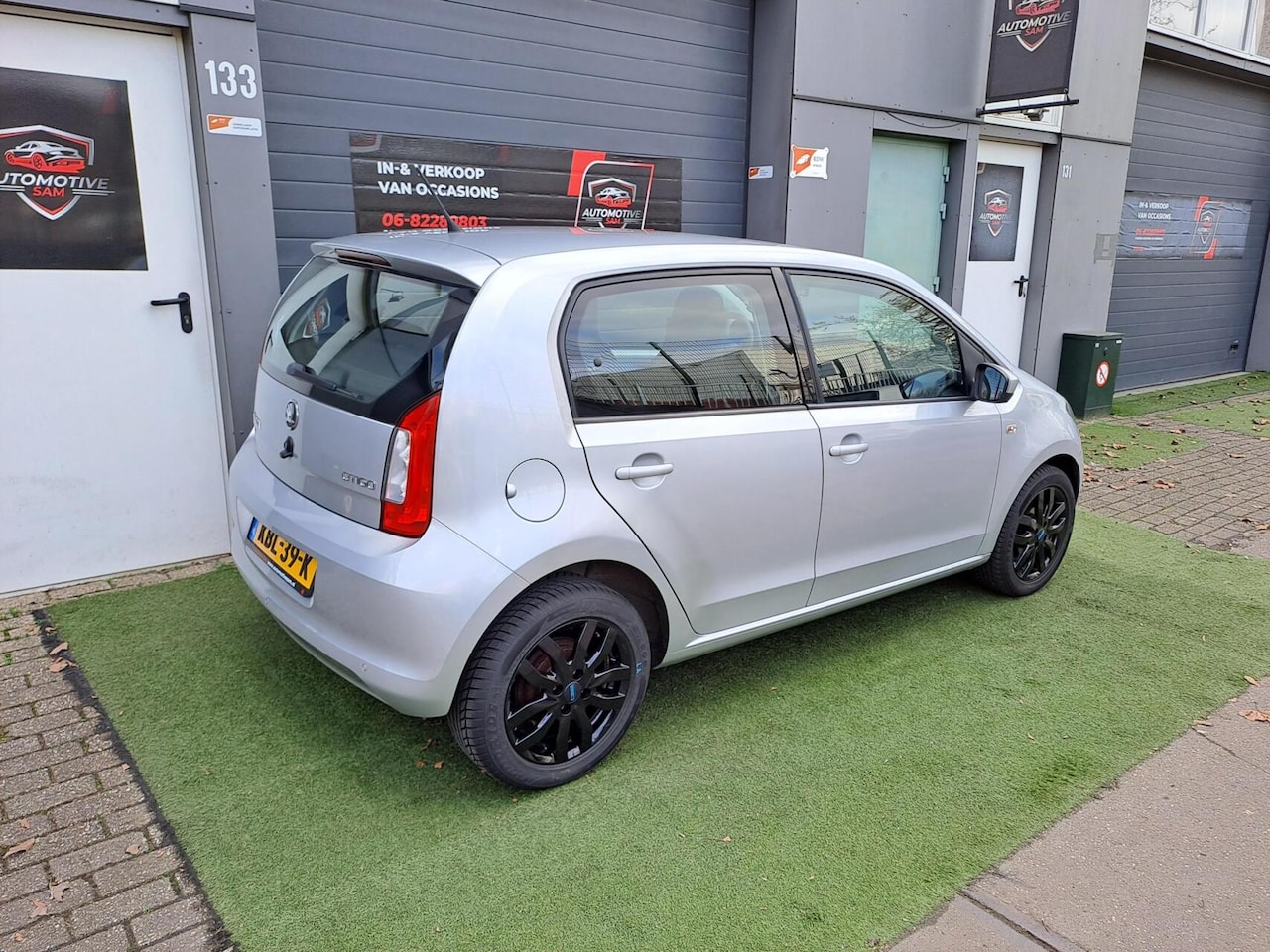 Skoda Citigo - 1.0 Arctic Air 5DRS 2014 Automaat Airco Navi - AutoWereld.nl