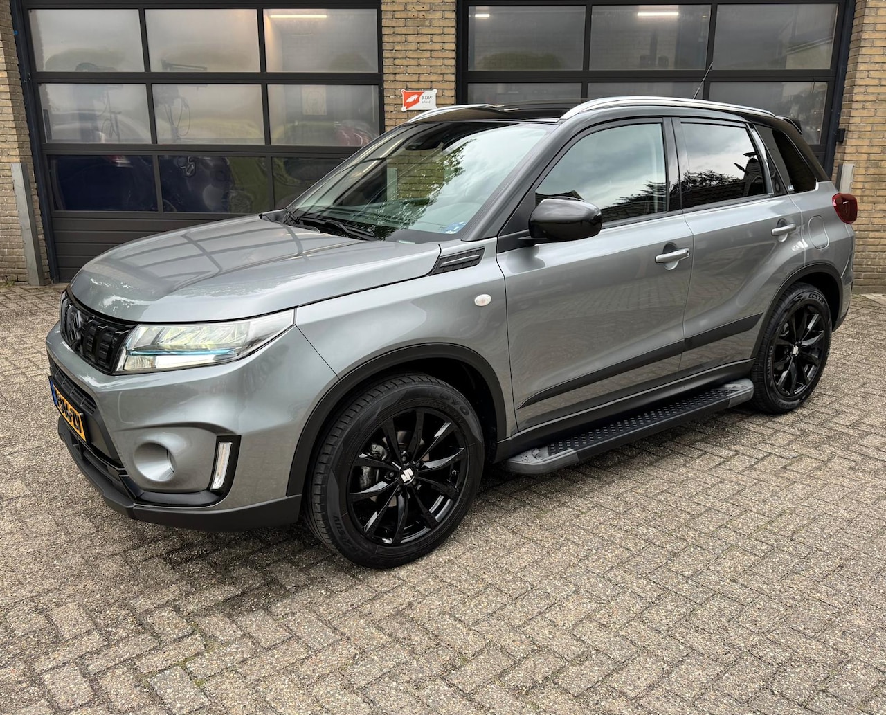 Suzuki Vitara - 1.4 Boosterjet Select Smart Hybrid met afneembare trekhaak - AutoWereld.nl