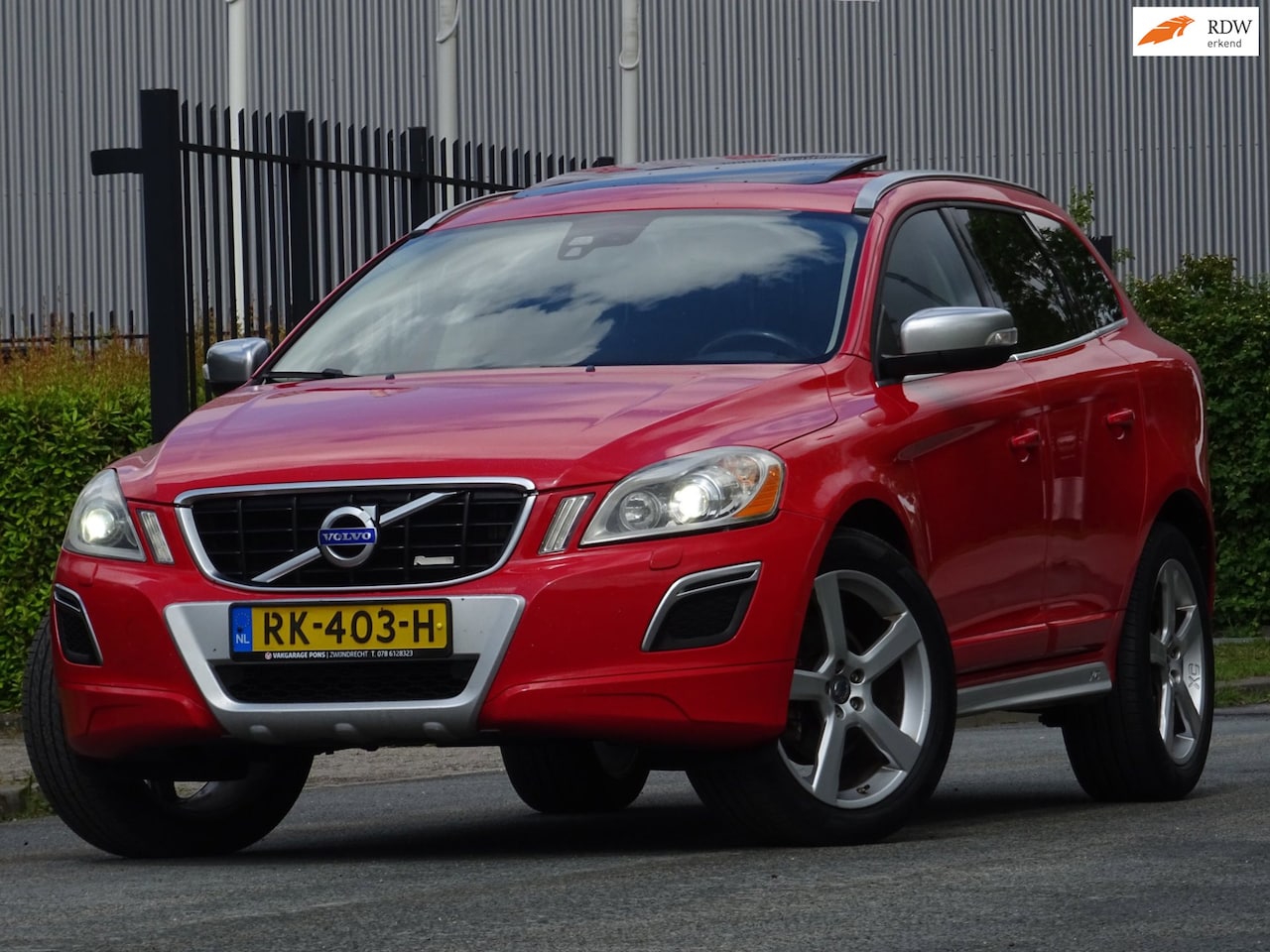 Volvo XC60 - 3.2 AWD R-Design PANORAMA/LEER/NAVI/MEMORY/XENON - AutoWereld.nl