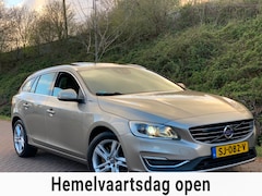 Volvo V60 - 2.4 D5 Twin Engine Special Edition AUT LEDER NAVI SCHUIFDAK EURO6