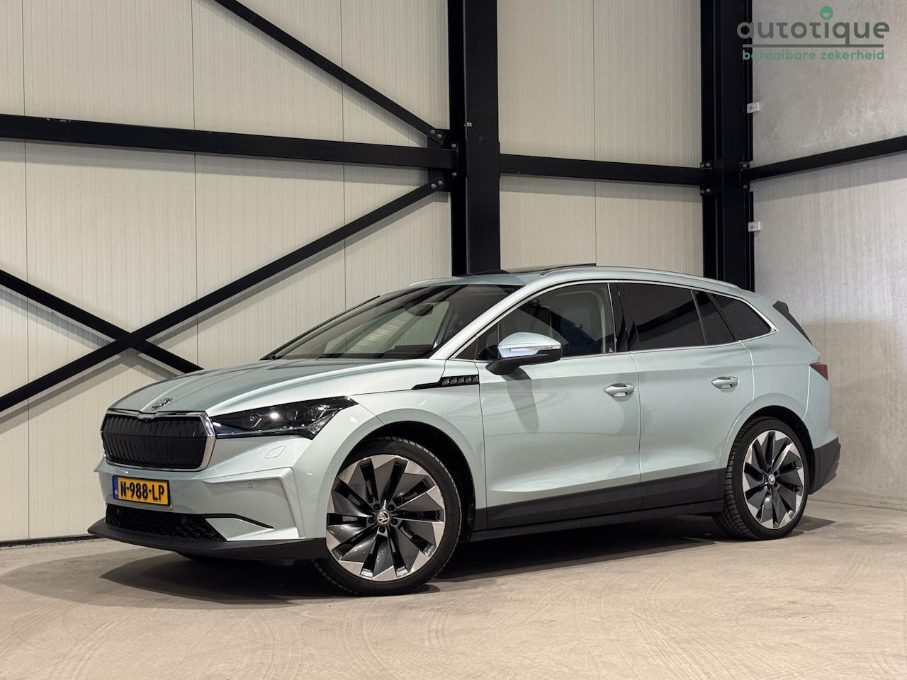 Skoda Enyaq iV - 80 | panorama | trekhaak | head-up | 90% SOH | - AutoWereld.nl