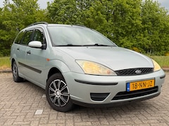 Ford Focus Wagon - 1.6-16V Cool Edition