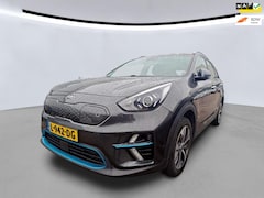 Kia e-Niro - DynamicLine 64 kWh TREKHAAK/APPLE CARPLAY/STOELVERWARMING/WARMTEPOMP