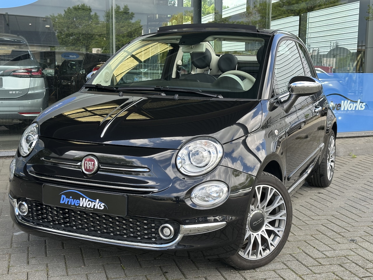 Fiat 500 C - 0.9 TwinAir Turbo Lounge | Automaat | 5dkm | Nieuwstaat | Xenon | Carplay | Leer | Interes - AutoWereld.nl