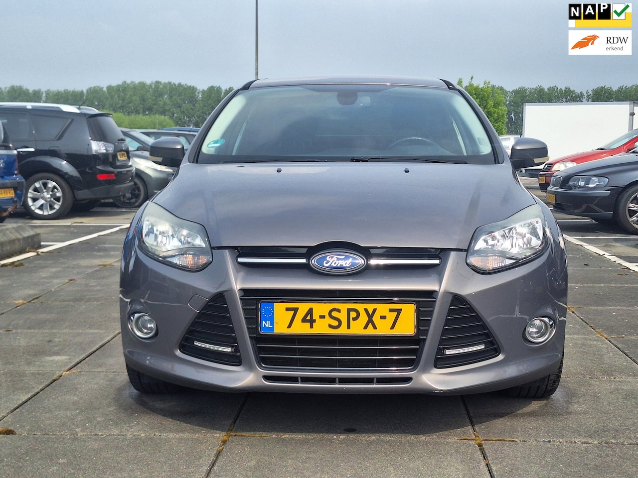 Ford Focus - €3250,-1.6 TI-VCT Titanium Automaat Apk 2027 Sedan - AutoWereld.nl