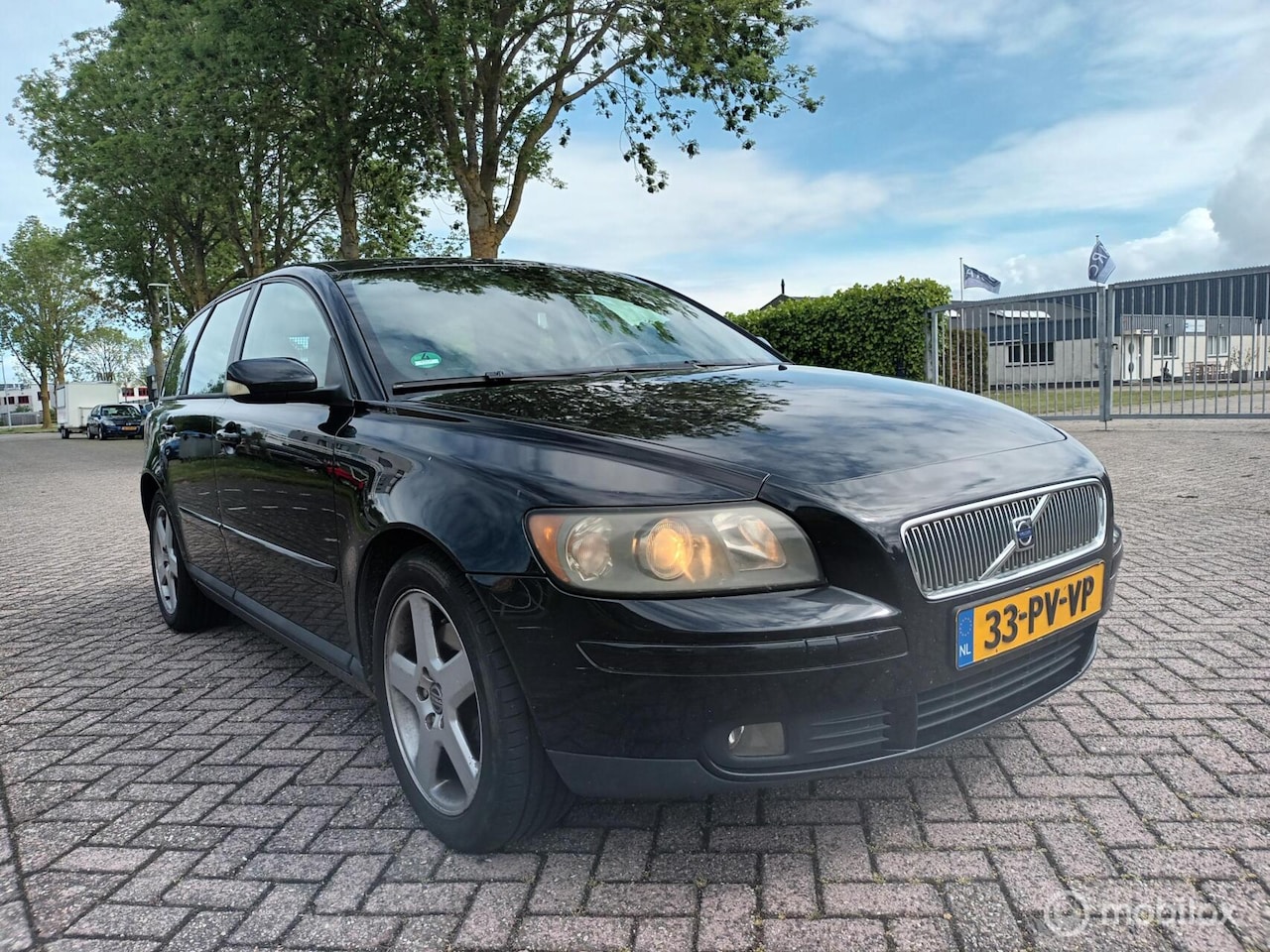 Volvo V50 - 2.4i Momentum Eerste Eigenaar! - AutoWereld.nl